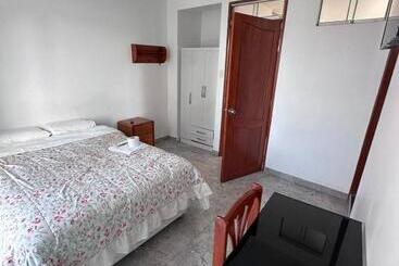 هتل Hospedaje Carmen