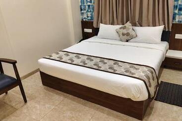 Hotel Suvarnam Residency