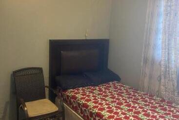 پانسیون Juzee Guest House And Accommodation