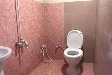 پانسیون The Value Guest House Near Airport