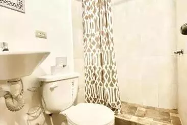 ユースホステル Iguana Beach House