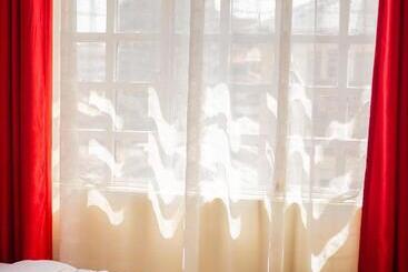 تختخواب و صبحانه Ahadi Bed&breakfast