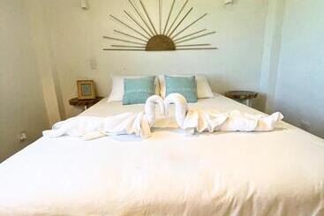 هتل Wander Boutique