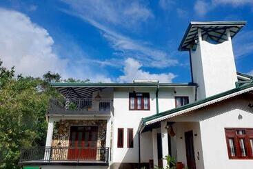 Aparthotel Monkey Island