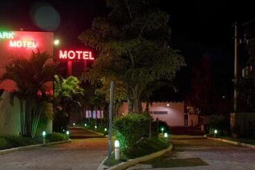 Park Motel