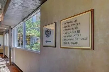 هتل آپارتمان Serenity Suite At Mgm Signature