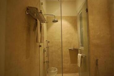 Отель Five Senses  Arya Villa