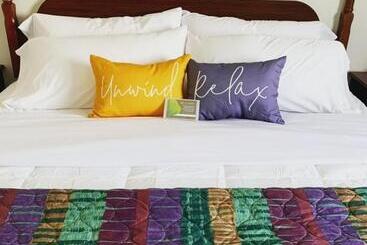 モーテル Oakland Express Mote