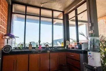 ペンション Canggu Ocean House/purple. By Walk To The Beach!