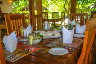 Ceylon Amigos Eco Resort
