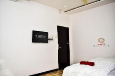 Hotel Mamta And Lodging, Shani Shingnapur