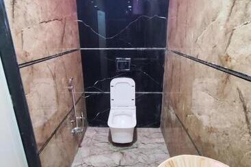 酒店 Pushpanjali Palace