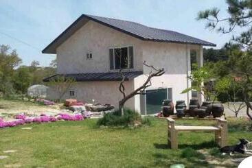Yesan Sarang Pension