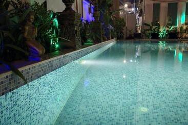 Schronisko Retro Quarter Mb