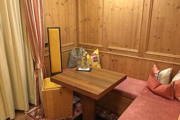 Alpin Hotel Garni Eder Private Living