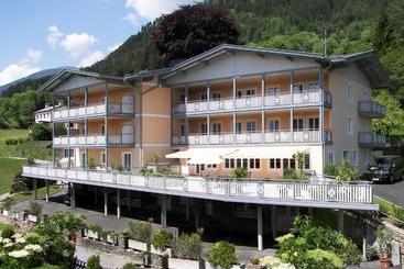 Hotelli Ferienappartements Karolinenhof