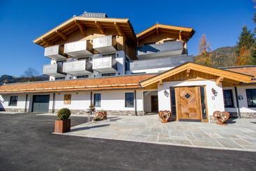 هتل Pension Tannenhof