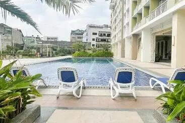 アパートホテル Cozy Province Feels Staycation At The Celandine Condo Quezon City