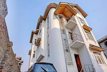 בית מלון כפרי O Lit Homestay