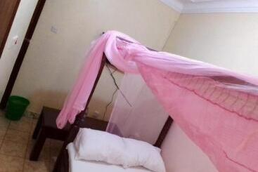 پانسیون Dreams Lodge