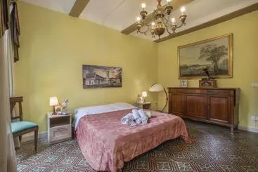 Pension Rooms Corte Delle Uova Centro Storico Piazza San Michele