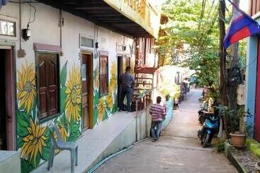 Pension Sunflower Guesthouse Koh Rong