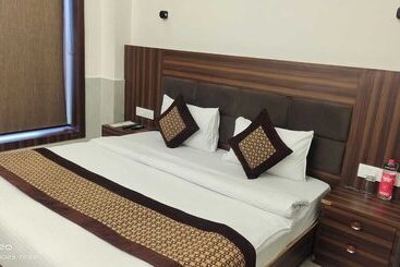 ホテル White Rock Sector 68 Sohna Road