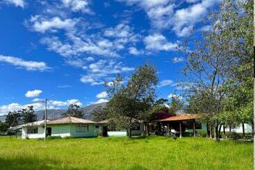 پانسیون Room In Bungalow   Loft Del Fundo Del Abuelo