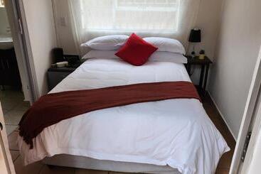 Пансион Sable Inn B&b