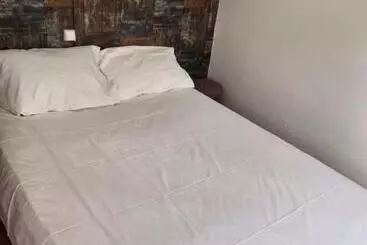 هتل Hôtel Des 2 Gares