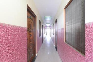 Shree Ram Hotel & Restaurant