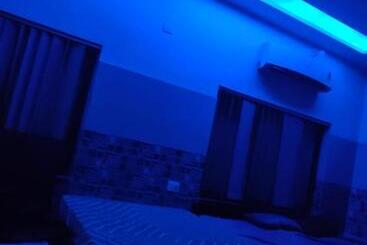 هتل Bnb Kashi Darsan Stay