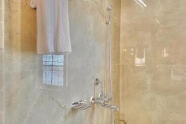 Saral Adventure Resort, Khliehriat