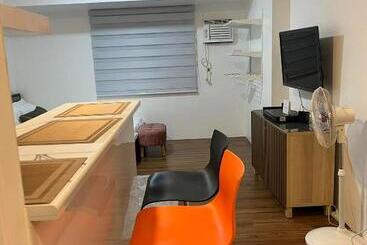 מלון דירות Serin S Escape Tagaytay Serin East Tower 2