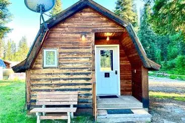Triple G’s Resort   Cabin 1