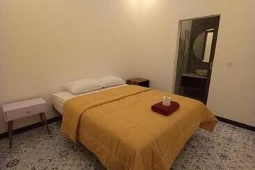 Szálló Rumah Wj Rooms And Suites