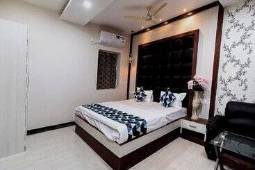 Hotel Holiday Saharsa