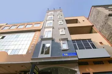 Fabhotel Spring
