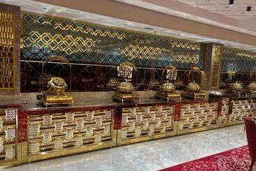 בית מלון כפרי Krystal Klyde Inn