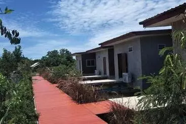 Ko Lanta Amantra Lake View Resort