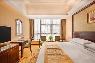 Vienna Hotel Shenzhen International Airport