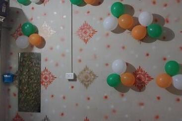 호텔 Rajdarbar Restaurant