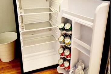 Panzió Toronto Uptown 1 Bus To Downtown