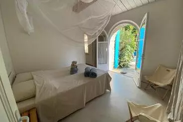 تختخواب و صبحانه Le Patio Aux Oiseaux