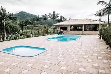 ユースホステル Fazenda Momm Pousada E Eventos