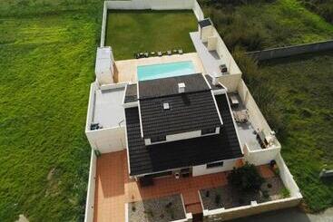 Пансион Palmeiras Beach House Santa Cruz