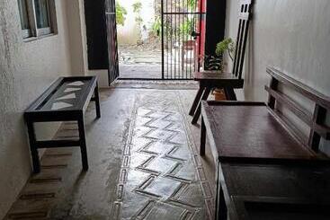 Albergue Villa Tomasa Boracay Dmall