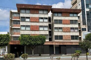 Aparthotel Baw Mateos 809p