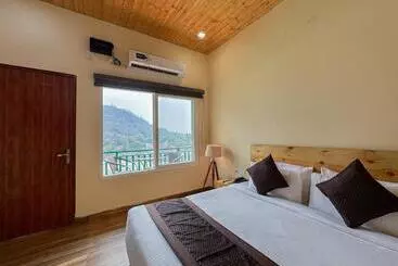 Hotel The Leisure Cave On The Ganges