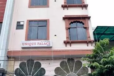 ホテル Unique Palace Room And Restaurant
